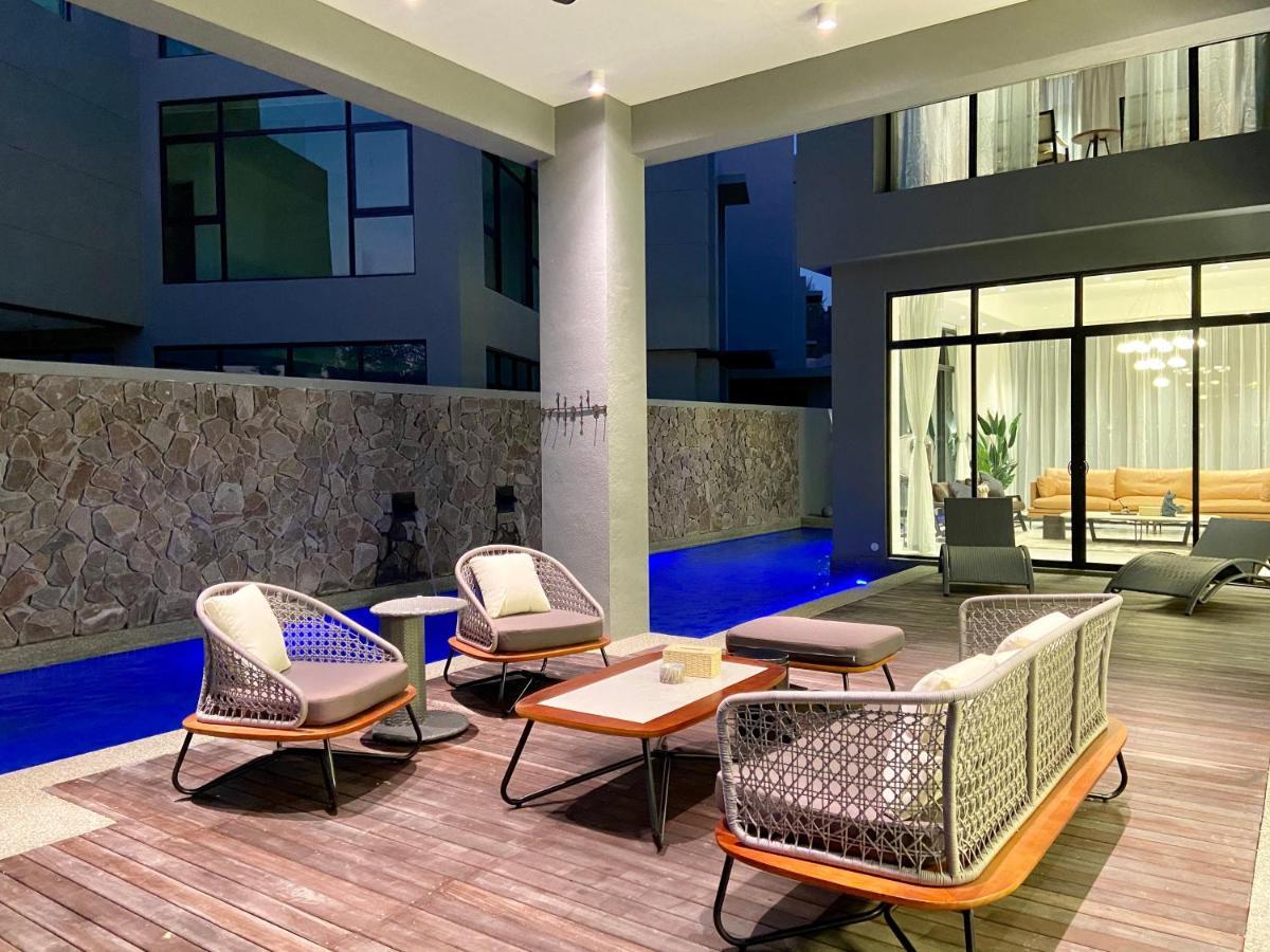 Molly Luxury Private Pool Bungalow茉莉的家豪华私人泳池别墅 Pantai Cenang  Exterior foto